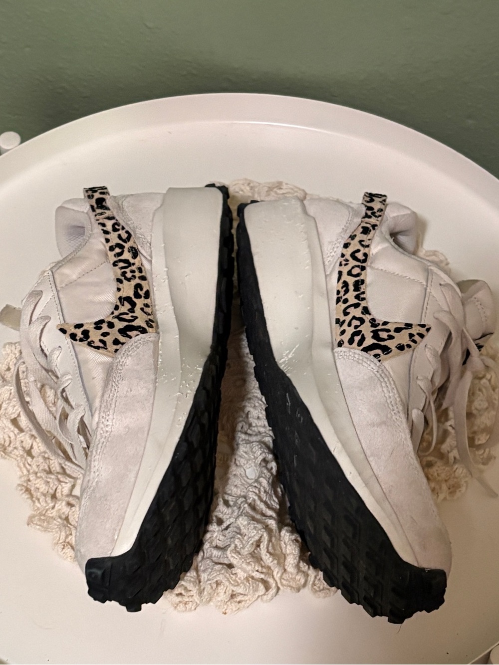 Nike Womens Waffle Cream/Leopard Accent Sneakers - Picture 6 of 8
